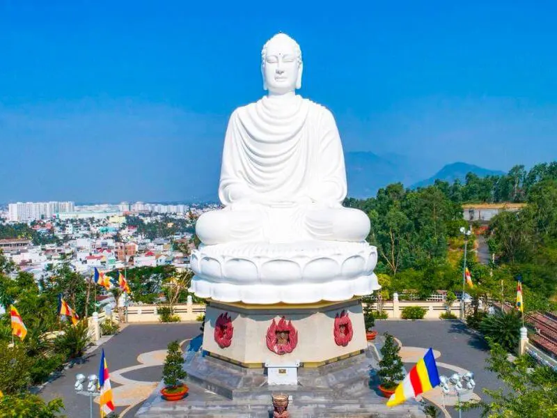 Tour Đảo Bình Ba - Đảo Tôm Hùm Nha Trang Trọn Ngày Giá Rẻ